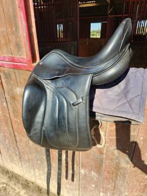 Selle Altair dressage 17.5