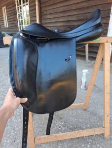 Selle dressage emporio 17'5