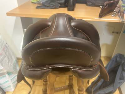 Selle dressage Devoucoux