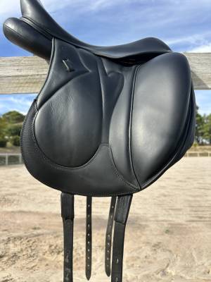 Selle dressage Devoucoux 