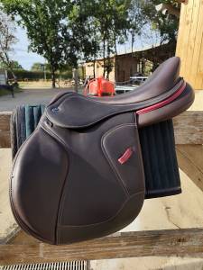 Selle Ikonic Light 17"
