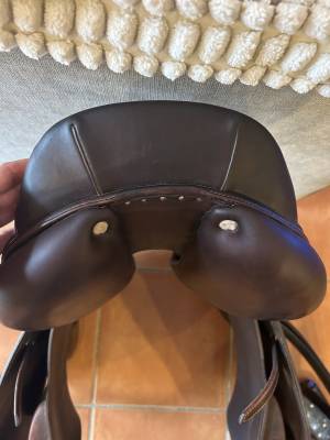 Selle antares confort 17,5 pouces tr&egrave;s bon &eacute;tat 