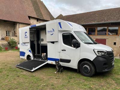Location camion pour chevaux secteur MACON
