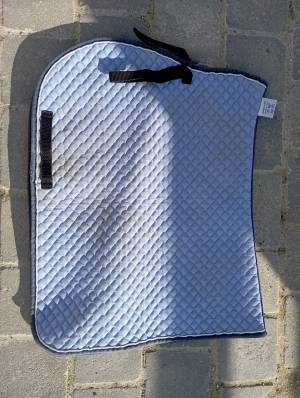 Tapis bleu ciel coupe normal taille cheval 
