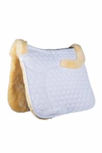 Tapis de selle HKM en mouton véritable blanc