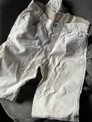 Pantalon blanc 14 ans