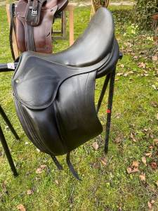 Selle de dressage Childeric