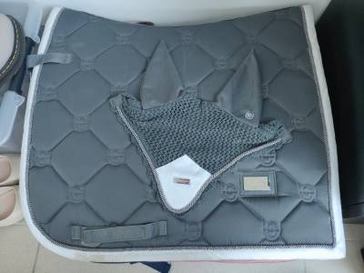 Ensemble tapis + bonnet Equestrian Stockholm