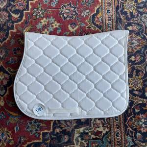 Tapis blanc RW
