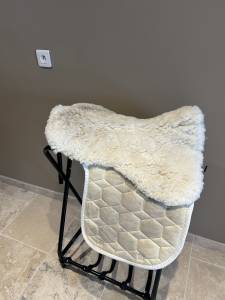 Tapis de selle laine de mouton