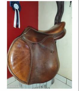Selle Antarès – 17'' - Bon état 