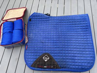 LeMieux tapis de dressage & bandes bleu