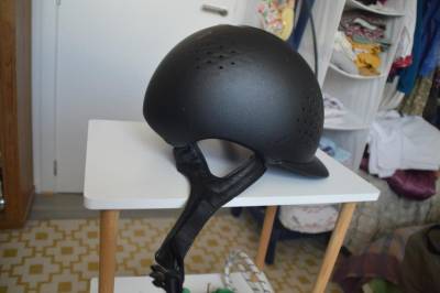 Bombe casque équitation Fouganza 56