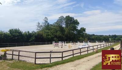 Charmante propri&eacute;t&eacute; &eacute;questre