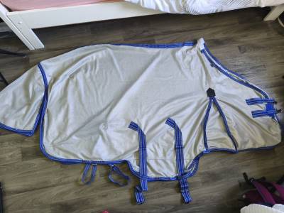 Couverture anti insectes weatherbeeta