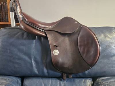 Selle Meyer 17'5 année 2016