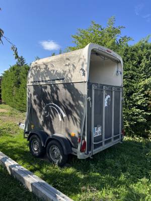 Van Chevaux 2 Places &agrave; louer