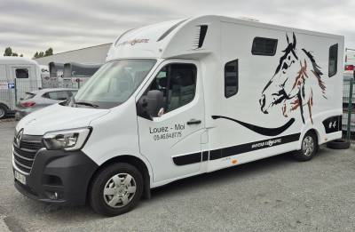 CAMION THEAULT RENAULT OCCASION AVRIL 2022