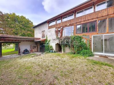 CORPS DE FERME - THURINS