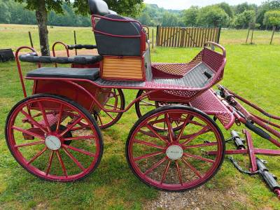 VOITURE D'ATTELAGE SEMI MARATHON