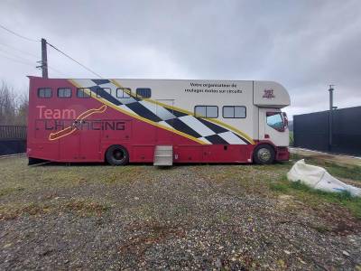 6 places chevaux - 4 places home car