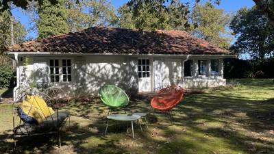 Maison dans la f&ocirc;ret proche oc&eacute;an 4 a 6 cavaliers