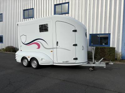 VAN 2 PLACES STALLES BARBOT CENTAURE 4000