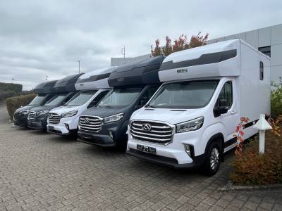 MAXUS DELIVER 9 LUXURY MSG STALLION LIGHT