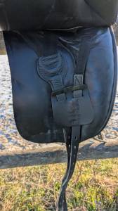 Selle de dressage Eric Thomas 17"