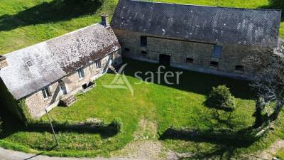 En Corr&egrave;ze, &agrave; l'&eacute;cart du voisinage, &agrave; r&eacute;nover ensemble de b