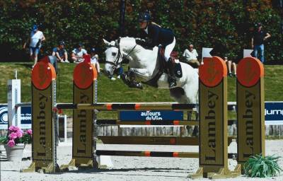 Equilibre, coup de saut, facilit&eacute;, belle locomotion