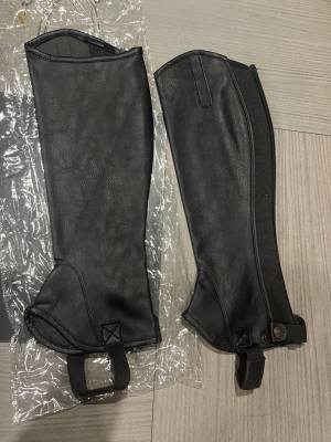 Mini chaps neuf cuir noir d&rsquo;&eacute;quitation mixte femme