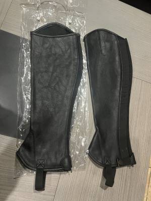 Mini chaps neuf cuir noir d&rsquo;&eacute;quitation mixte femme homm