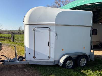 Van Fautras 2 places St Georges