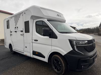 AKX Renault Mast 3.5T 2 chevaux - 170CV -  5 places