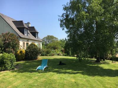 MAISON + HANGAR + ECURIE 3 BOX + PRAIRIE (sur 1,8 ha)