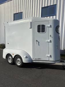 van 2 places  BARBOT