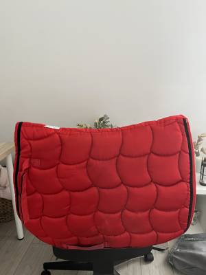 tapis equitheme rouge