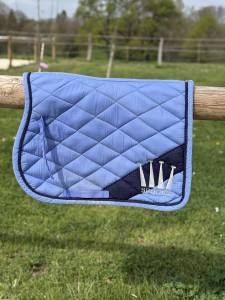 Tapis Spooks bleu ciel taille cheval coupe mixte 