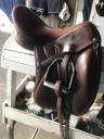 Selle de dressage Devoucoux brune peu utilisée 