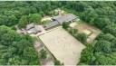A louer barns 12 boxes proche Fontainebleau (77)