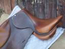 Selle de CSO 17,5" en cuir gravé croco (pièce rare) 