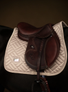 Tapis de selle Modern Sand - EQUESTRIAN STOCKHOLM - Tissu respirant