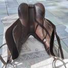 Selle mixte avec &eacute;triers, &eacute;trivieres, tapis et sangle