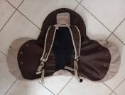 Lot complet : Selle CWD SE02 17,5" + &eacute;triers + housse