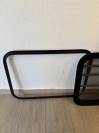 Fen&ecirc;tre coulissante avec grille de protection chevaux - 600x400 m