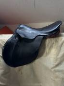 Selle mixte Stubben Siegfried II noire et fauve T.17,5/