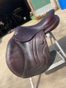 Selle CWD 17 pouces 
