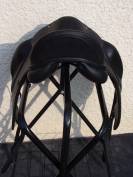 Selle Dressage Antares &eacute;tat neuf 17'5