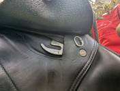 Selle CSO Equipe doubl&eacute; veau noir 17,5